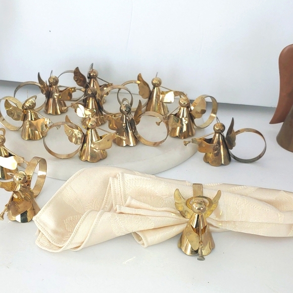 Vintage mid-century bonze and copper Angel candle holders and napkin rings. - Picture 16 of 16